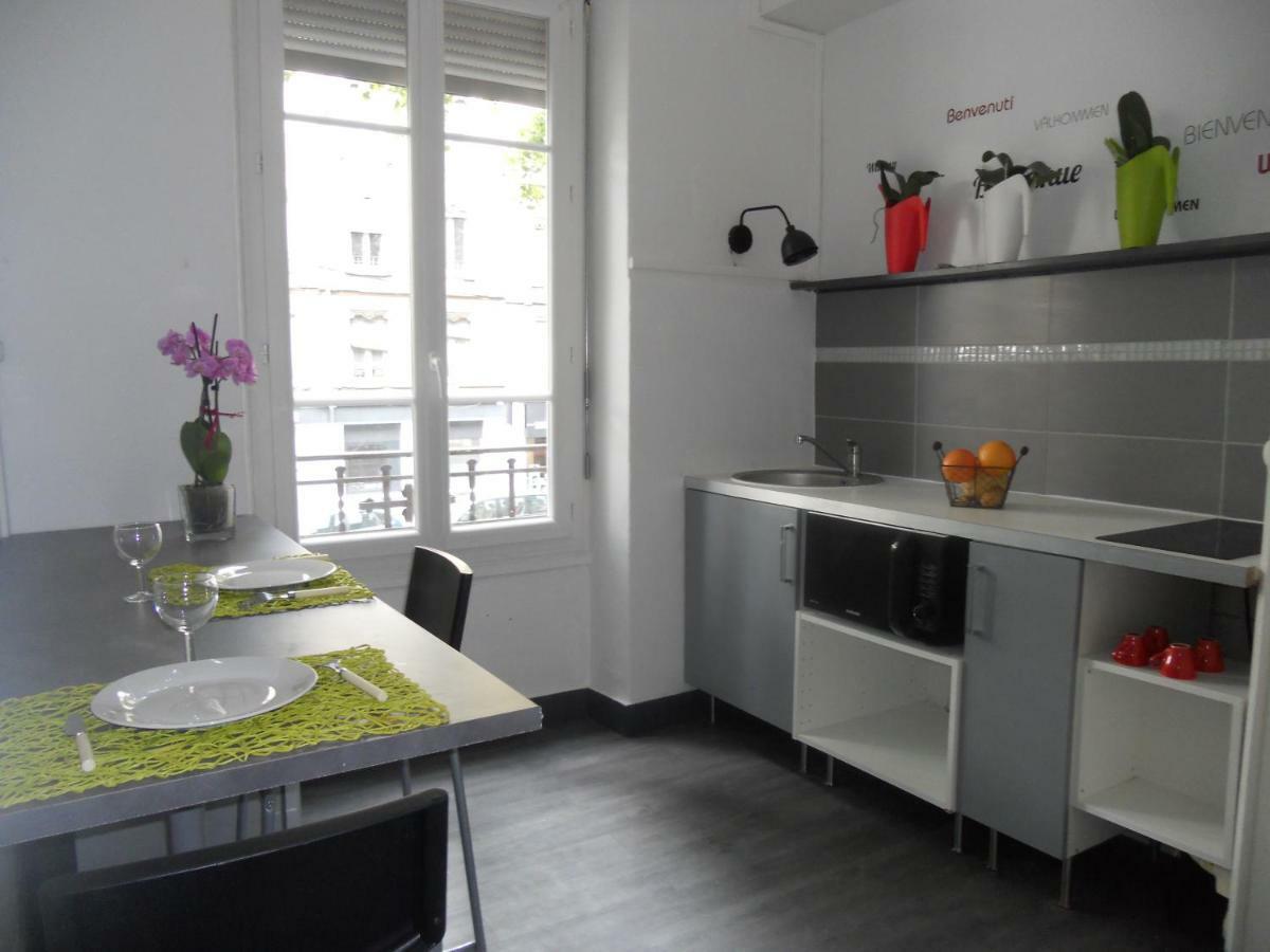 Au 303 Apartment Лион Екстериор снимка