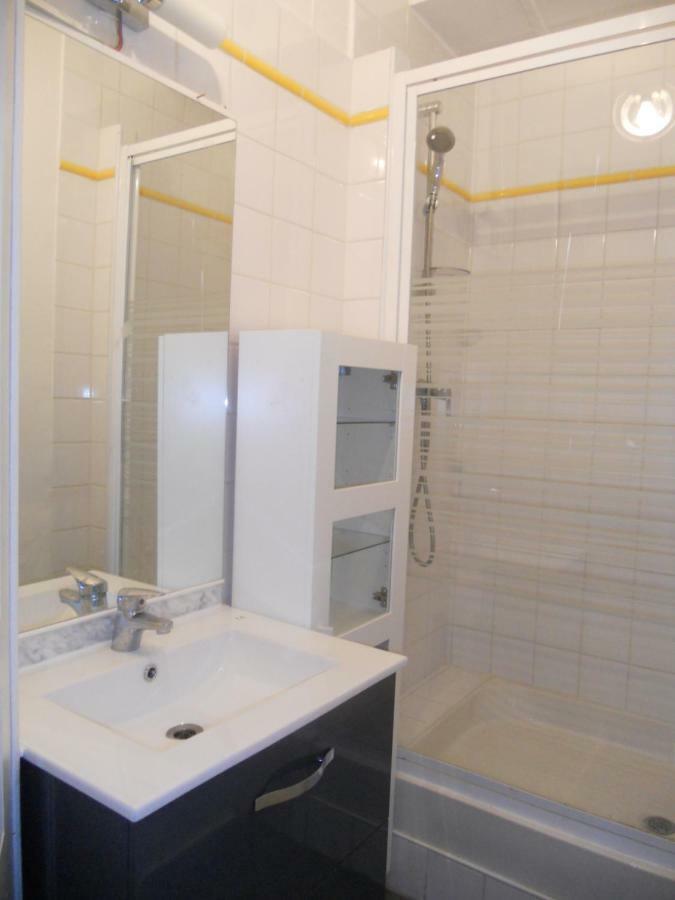 Au 303 Apartment Лион Екстериор снимка
